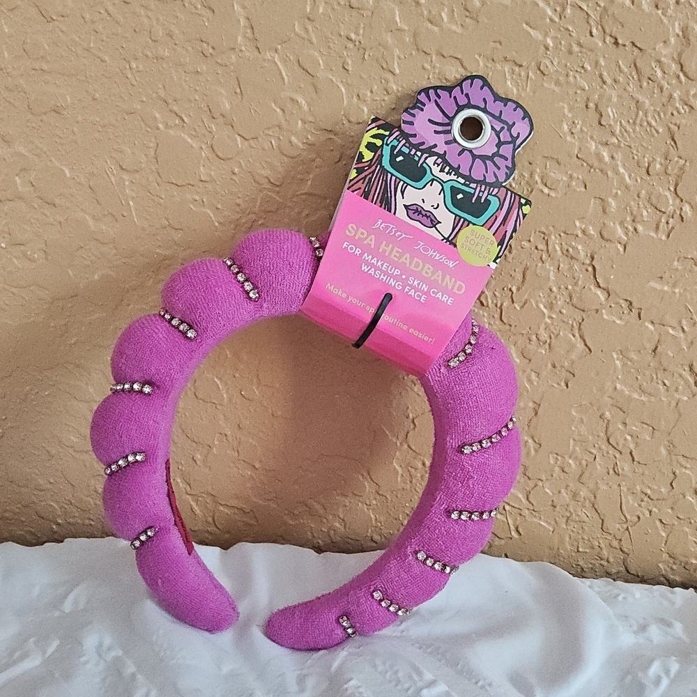 BETSEY JOHNSON SPA HEADBANDS